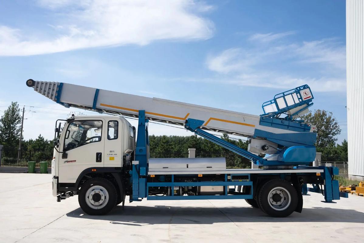 烟台莱山云梯上料车租赁费用