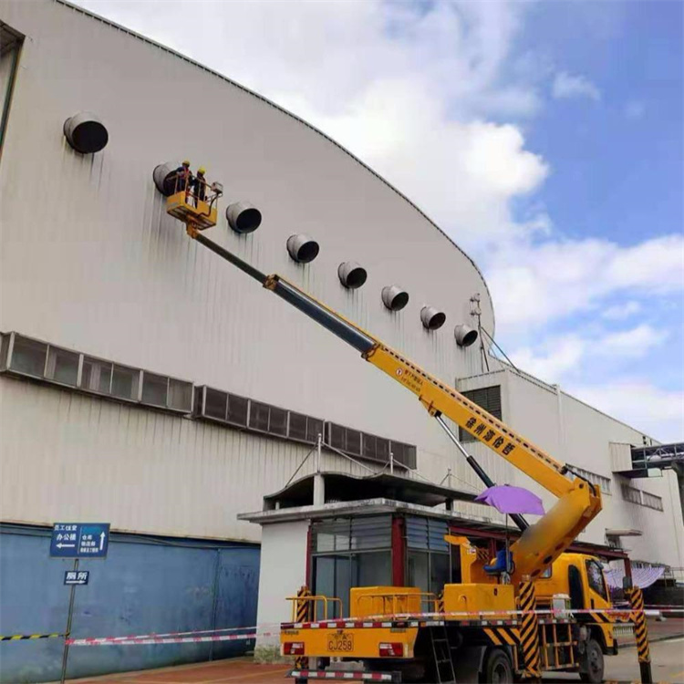 烟台莱山高空作业车出租服务：专业广告牌安装解决方案