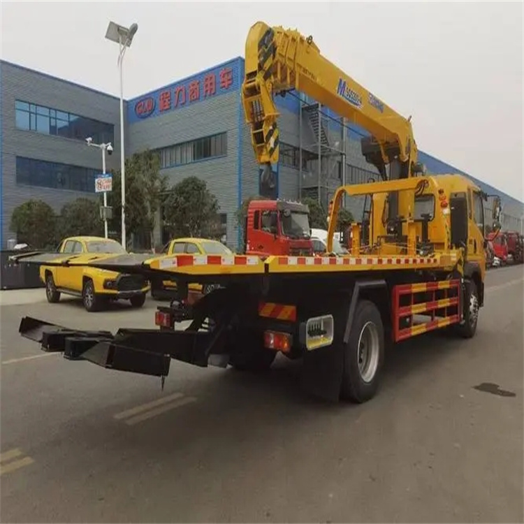 烟台莱山附近小随车吊出租电话，轻松解决搬运烦恼