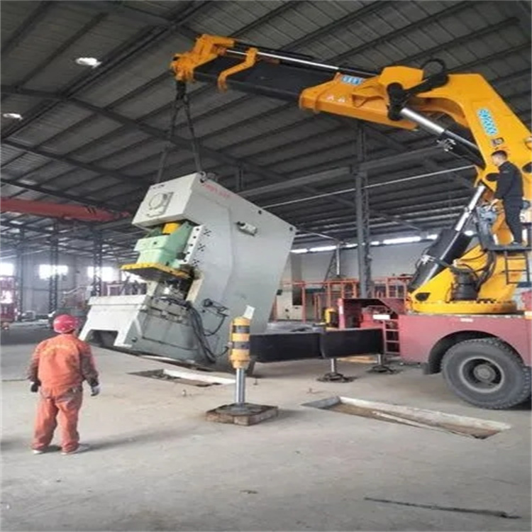 烟台莱山80吨折臂吊车出租附近电话