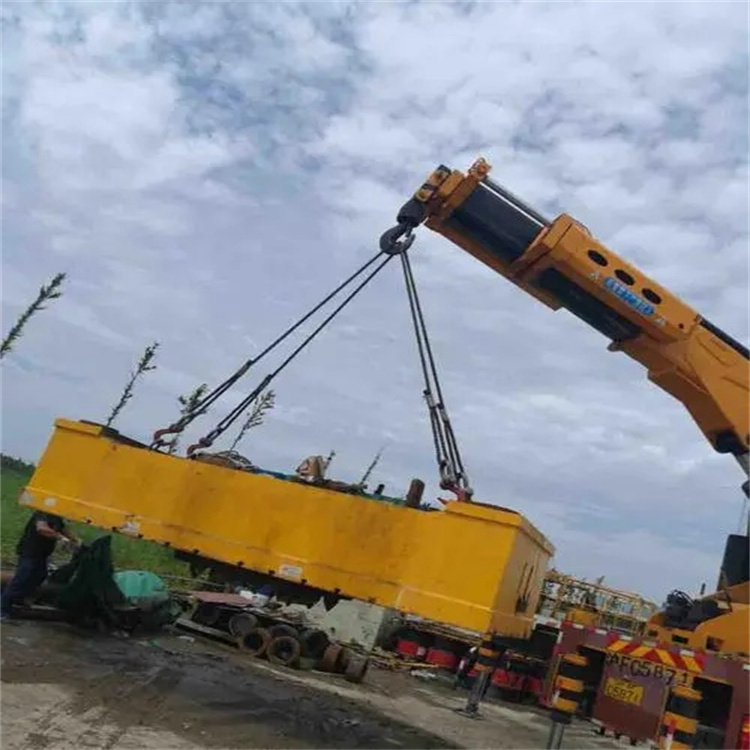 烟台莱山随车吊吊集装箱怎么吊